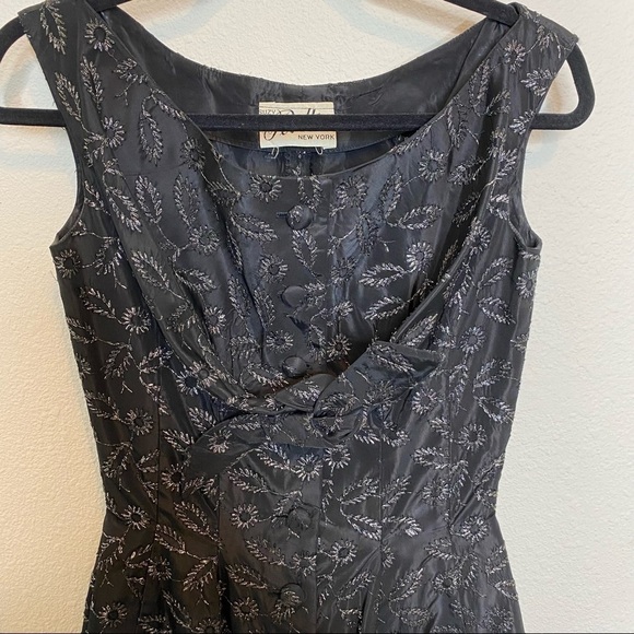 Vintage Suzy Perette New York Black embroidered floral 1950’s Dress - Picture 3 of 13